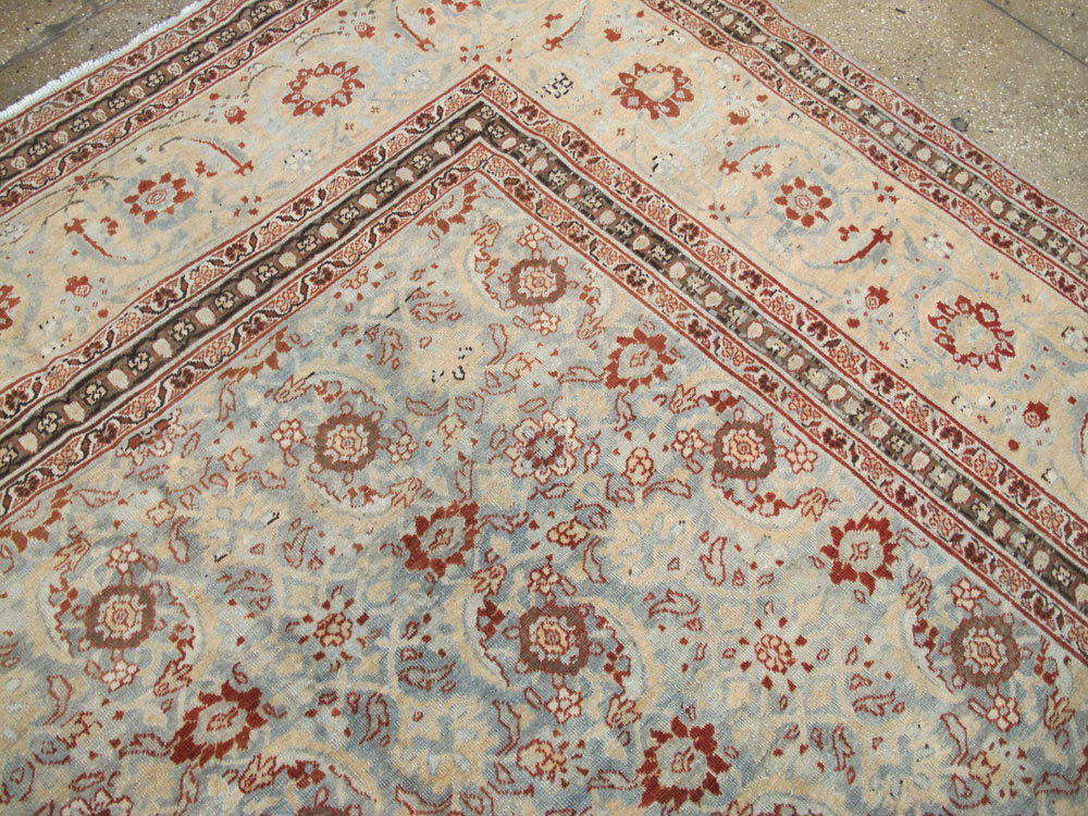 Antique Persian Tabriz Carpet, No.24559 - Gss