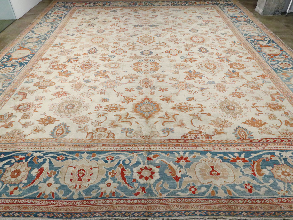 Antique Persian Sultanabad Carpet, No.24573 - Gss