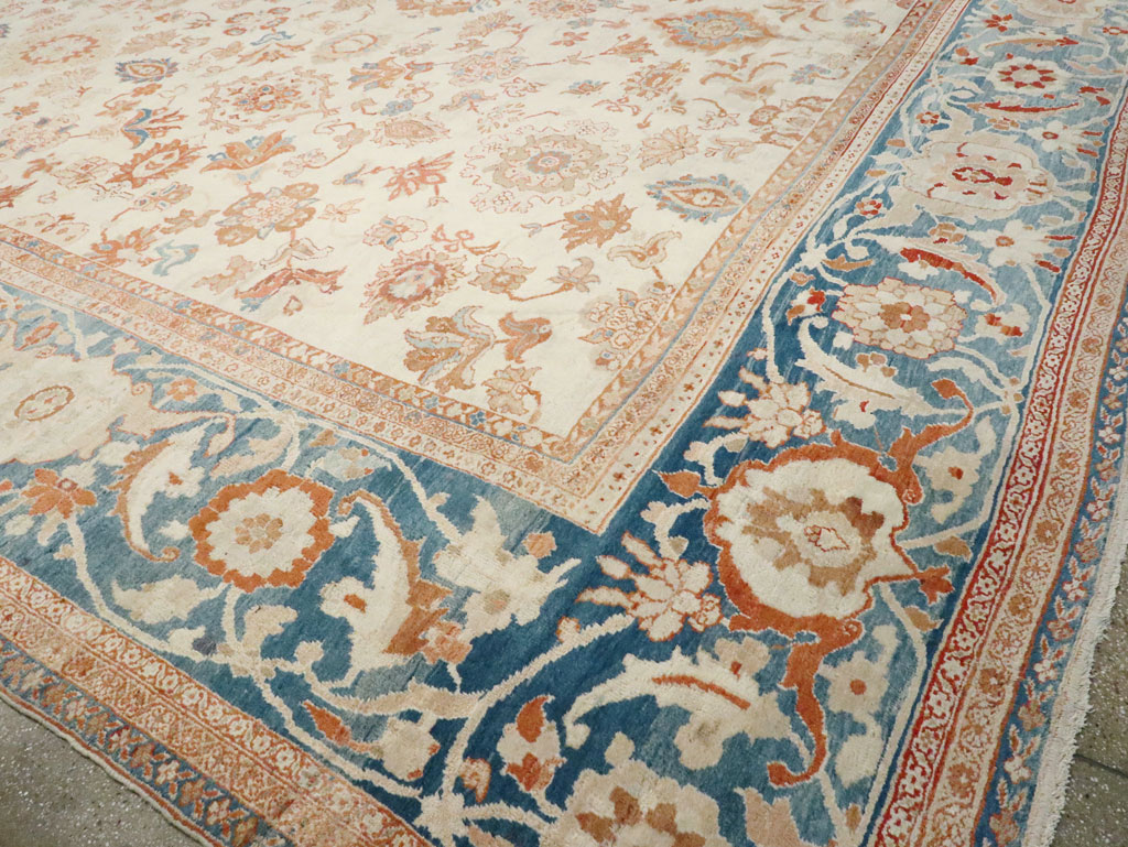 Antique Persian Sultanabad Carpet, No.24573 - Gss