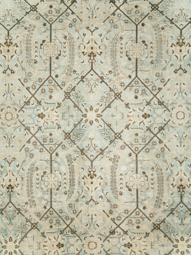 Antique Persian Tabriz Carpet, No.24579 - Gss
