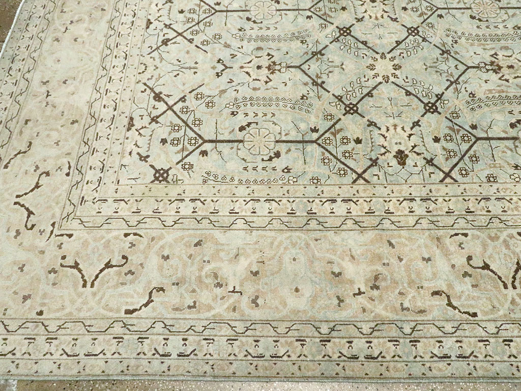 Antique Persian Tabriz Carpet, No.24579 - Gss