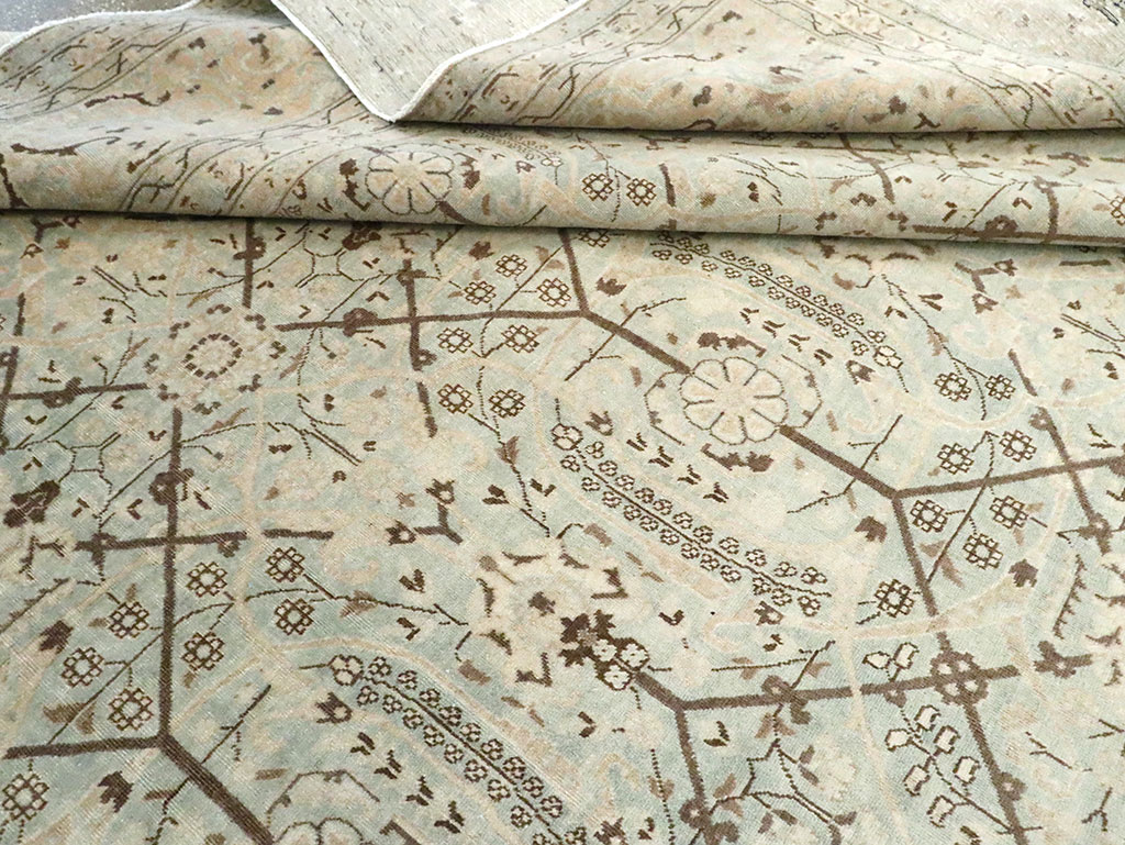 Antique Persian Tabriz Carpet, No.24579 - Gss