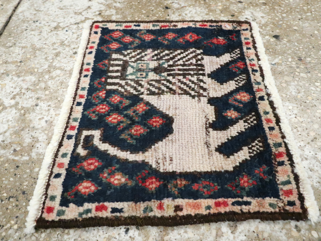 Antique Persian Hamadan Pictorial Rug, No.24612 - Gss