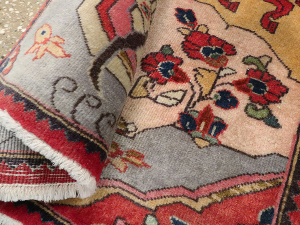 Vintage Persian Tabriz Pictorial Rug, No.24615 - Gss