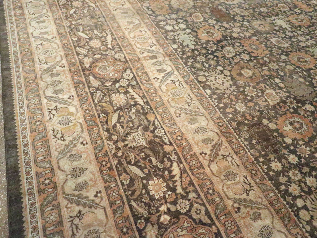 Antique Persian Tabriz Carpet, No.24729 - Gss