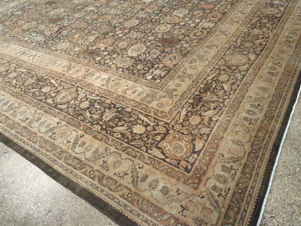 Antique Persian Tabriz Carpet, No.24729 - Gss