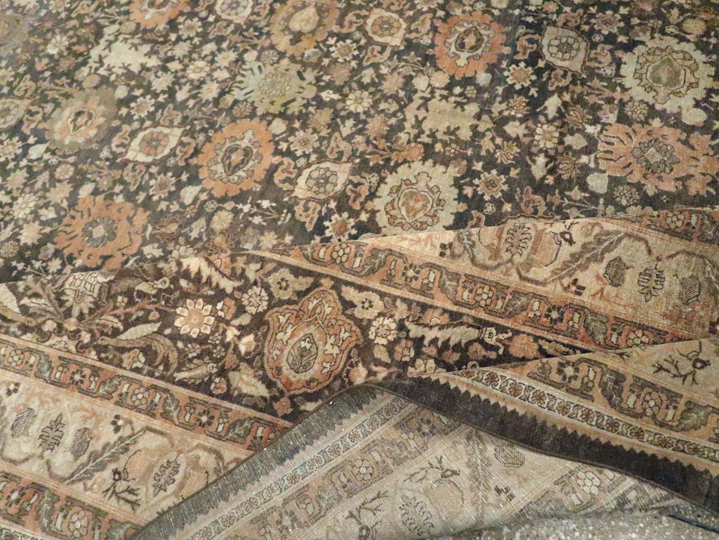 Antique Persian Tabriz Carpet, No.24729 - Gss