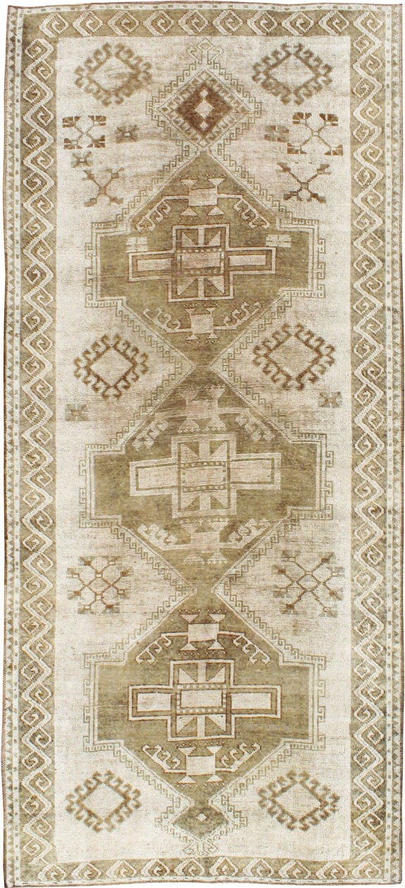 Vintage Turkish Anatolian Gallery Carpet, No.24737 - Gss