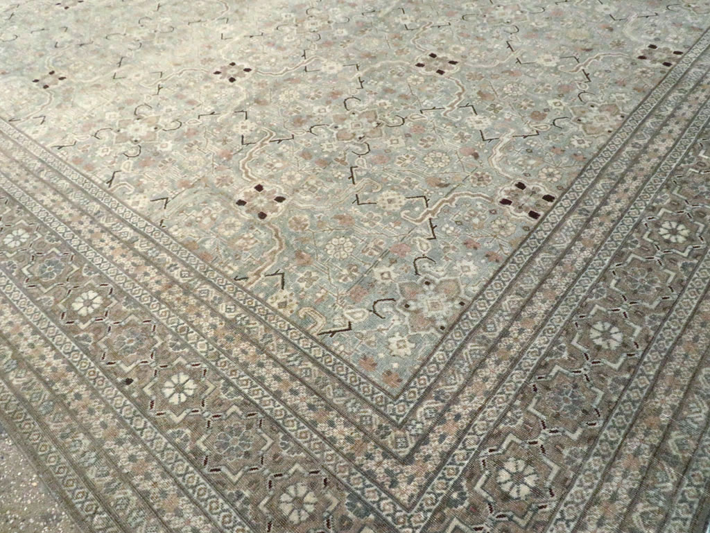 Antique Persian Tabriz Carpet, No.24810 - Gss