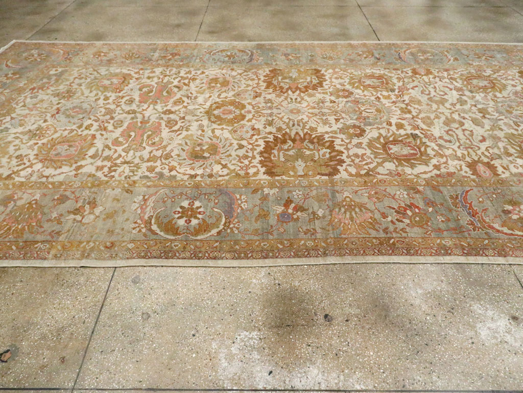 Antique Persian Sultanabad Carpet, No.24879 - Gss