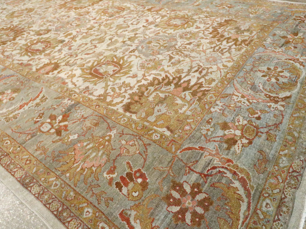 Antique Persian Sultanabad Carpet, No.24879 - Gss