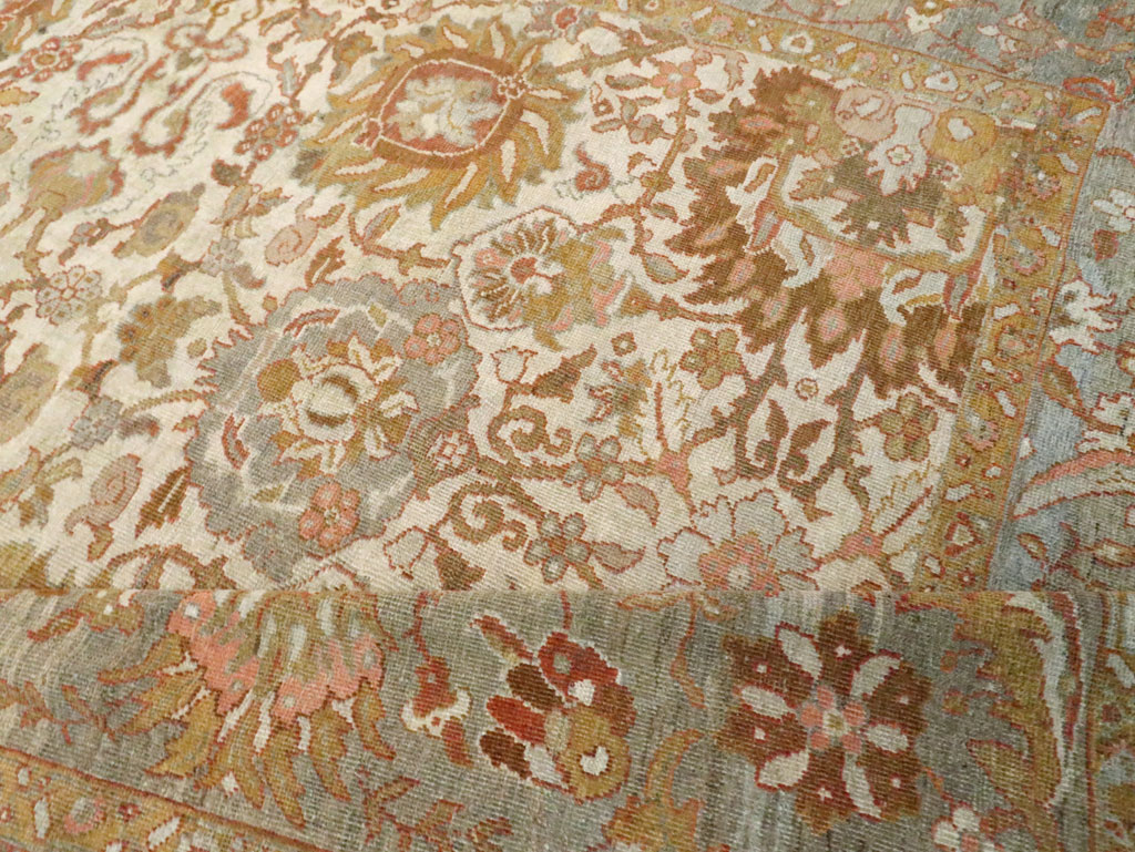 Antique Persian Sultanabad Carpet, No.24879 - Gss