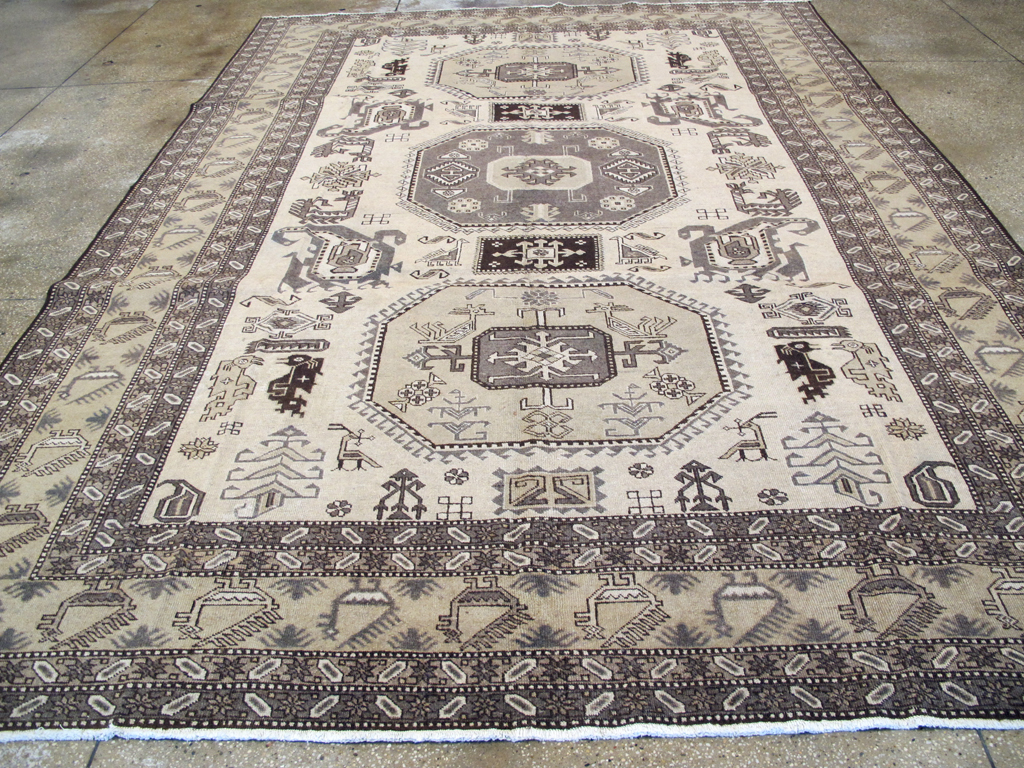 Vintage Persian Veece Carpet, No.24880 - Gss