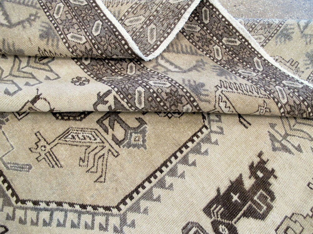 Vintage Persian Veece Carpet, No.24880 - Gss