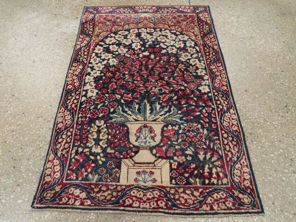 Antique Persian Lavar Kerman Rug, No.24995 - Gss