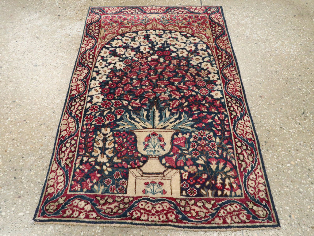 Antique Persian Lavar Kerman Rug, No.24995 - Gss