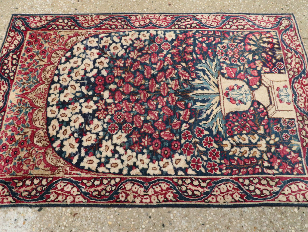 Antique Persian Lavar Kerman Rug, No.24995 - Gss
