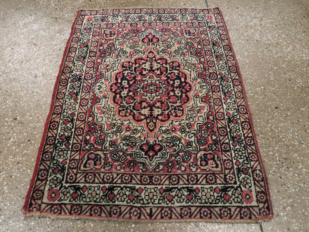 Antique Persian Lavar Kerman Rug, No.25003 - Gss