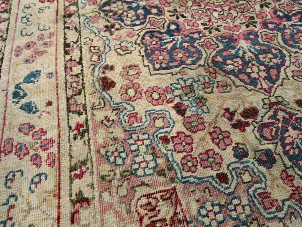 Antique Persian Lavar Kerman Rug, No.25007 - Gss