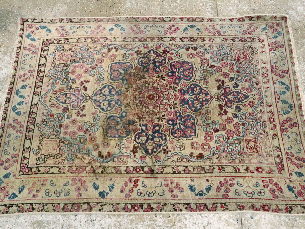 Antique Persian Lavar Kerman Rug, No.25007 - Gss