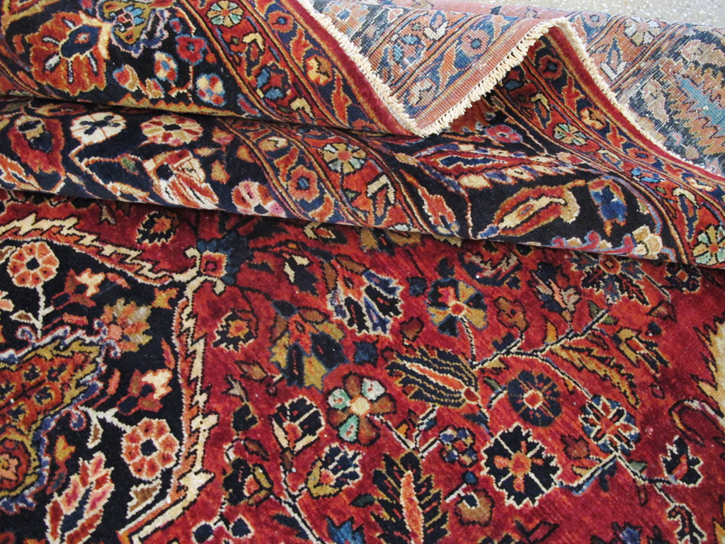 Antique Persian Sarouk Carpet, No.25095 - Gss