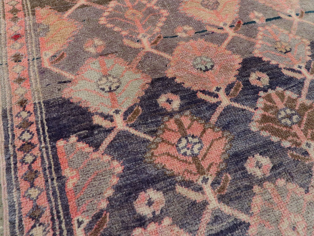 Vintage Persian Tabriz Rug, No.25166 - Gss