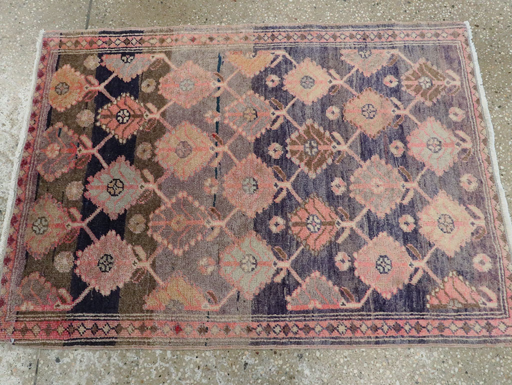 Vintage Persian Tabriz Rug, No.25166 - Gss