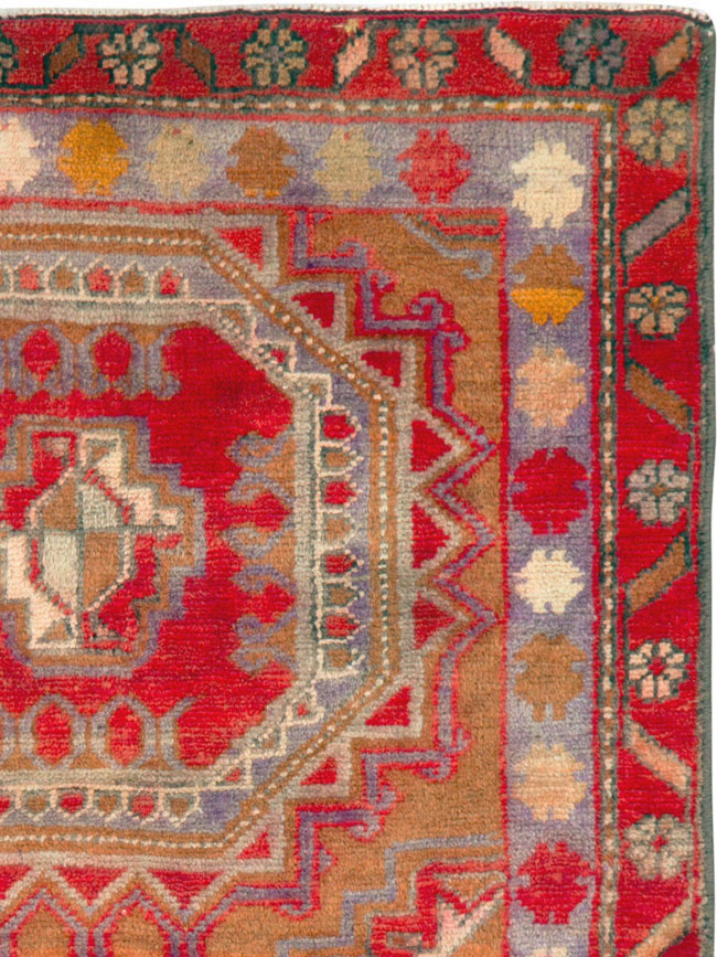 Vintage Persian Tabriz Rug, No.25170 - Gss