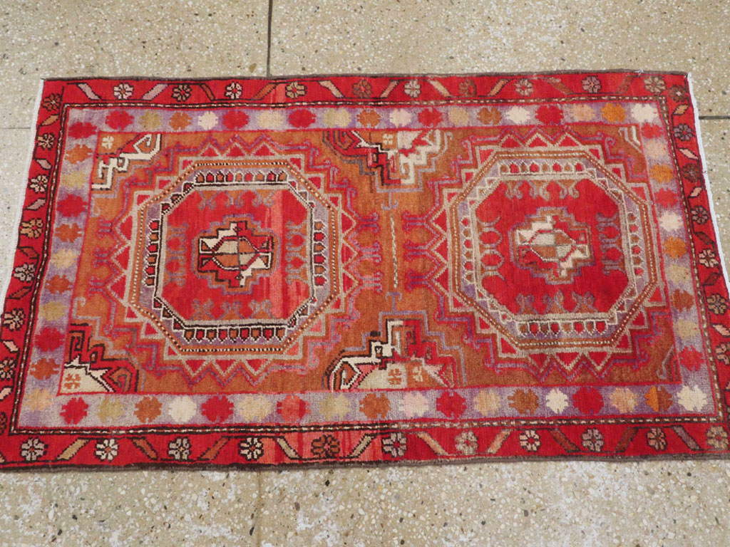 Vintage Persian Tabriz Rug, No.25170 - Gss