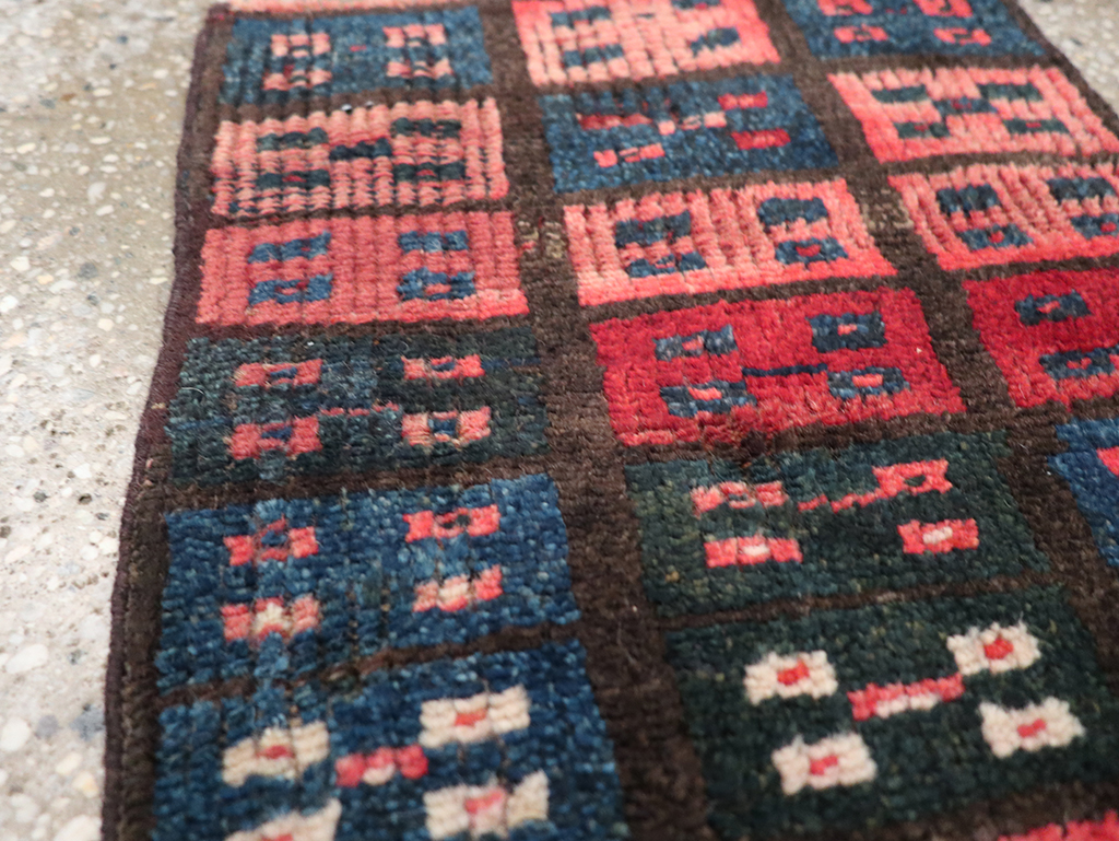 Vintage Persian Gabbeh Throw Rug, No.25174 - Gss