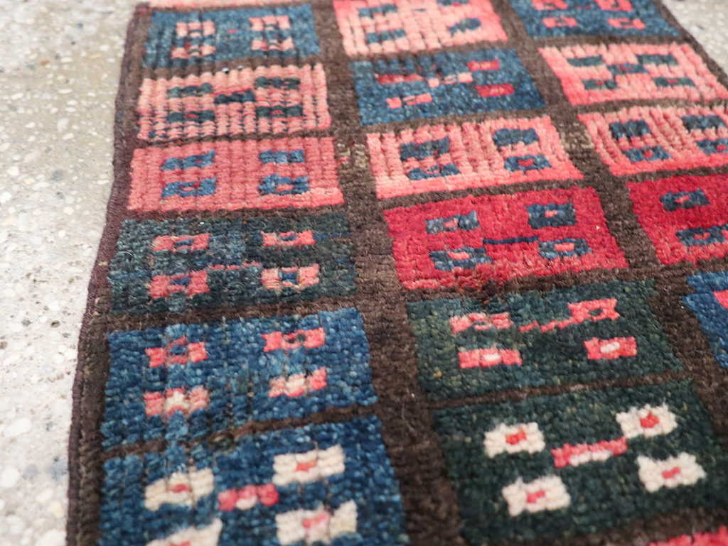 Vintage Persian Gabbeh Throw Rug, No.25174 - Gss