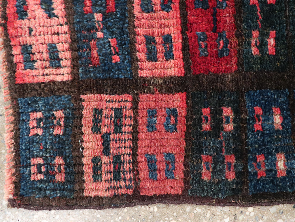 Vintage Persian Gabbeh Throw Rug, No.25174 - Gss