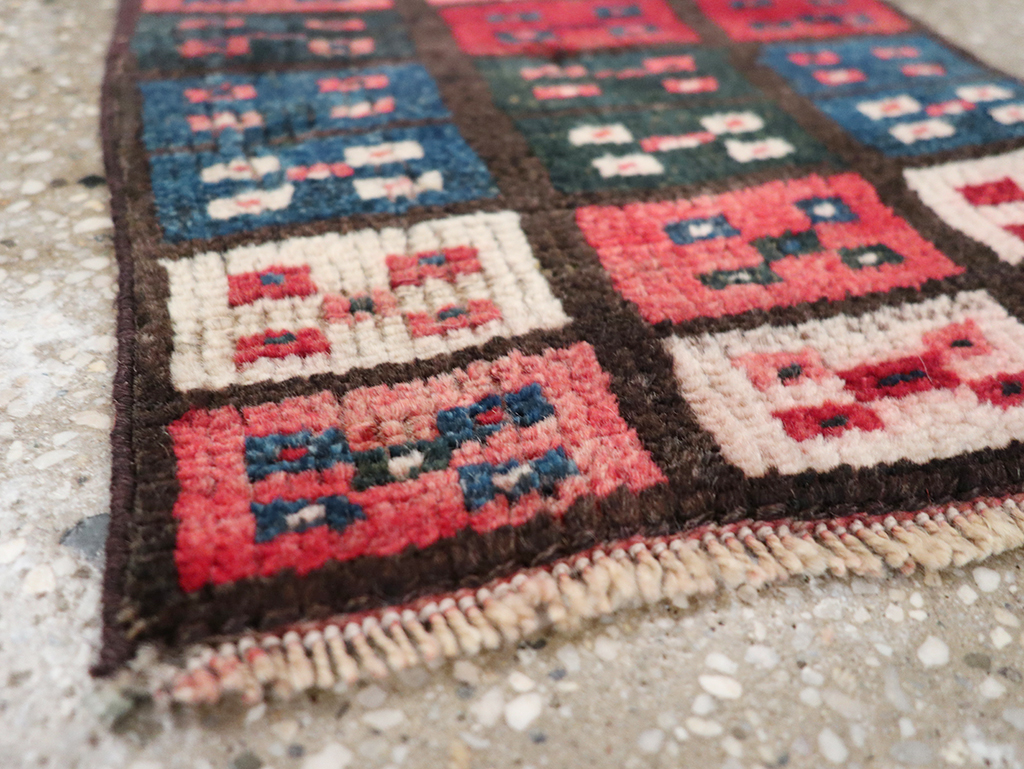 Vintage Persian Gabbeh Throw Rug, No.25174 - Gss