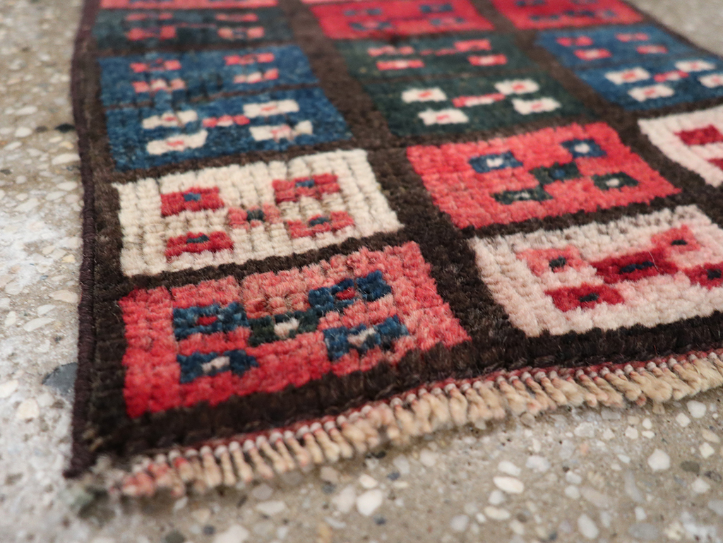 Vintage Persian Gabbeh Throw Rug, No.25174 - Gss