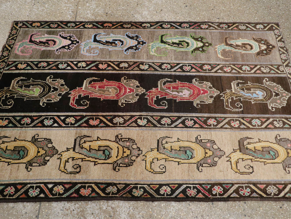 Vintage Persian Shiraz Rug, No.25208 - Gss