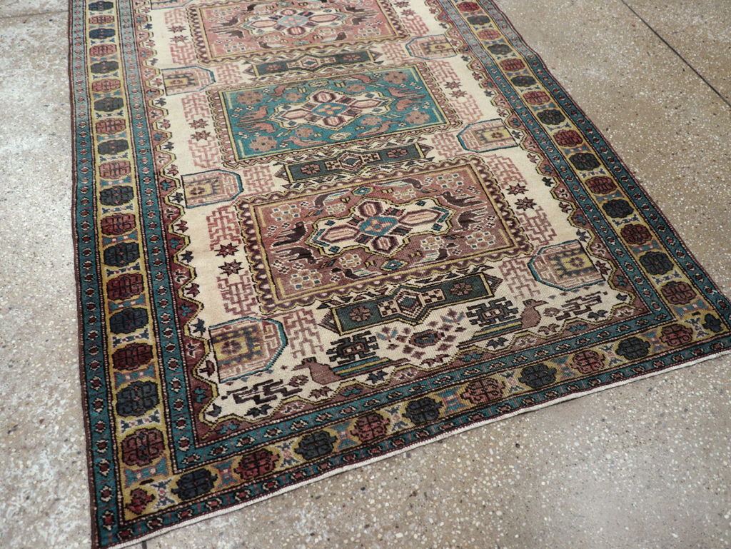 Vintage Persian Veece Throw Rug, No.25222 - Gss
