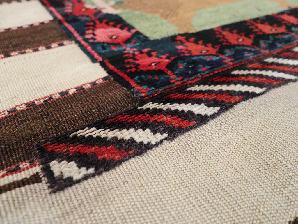 Vintage Persian Bakhtiari Pictorial Rug, No.25259 - Gss