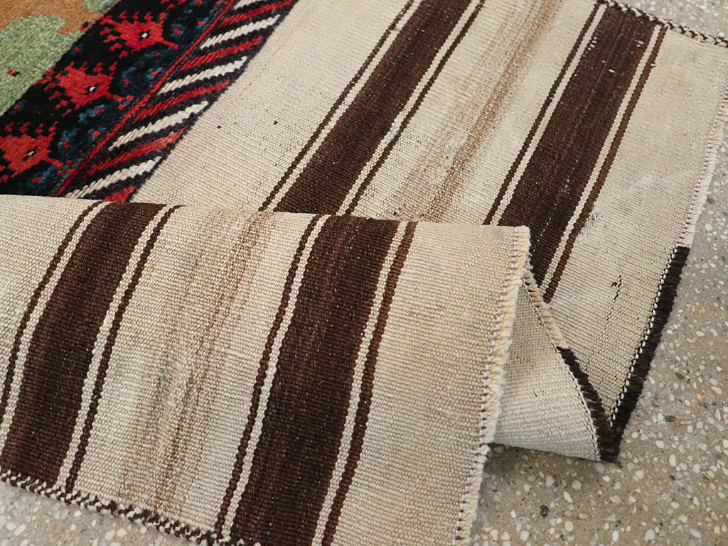 Vintage Persian Bakhtiari Pictorial Rug, No.25259 - Gss