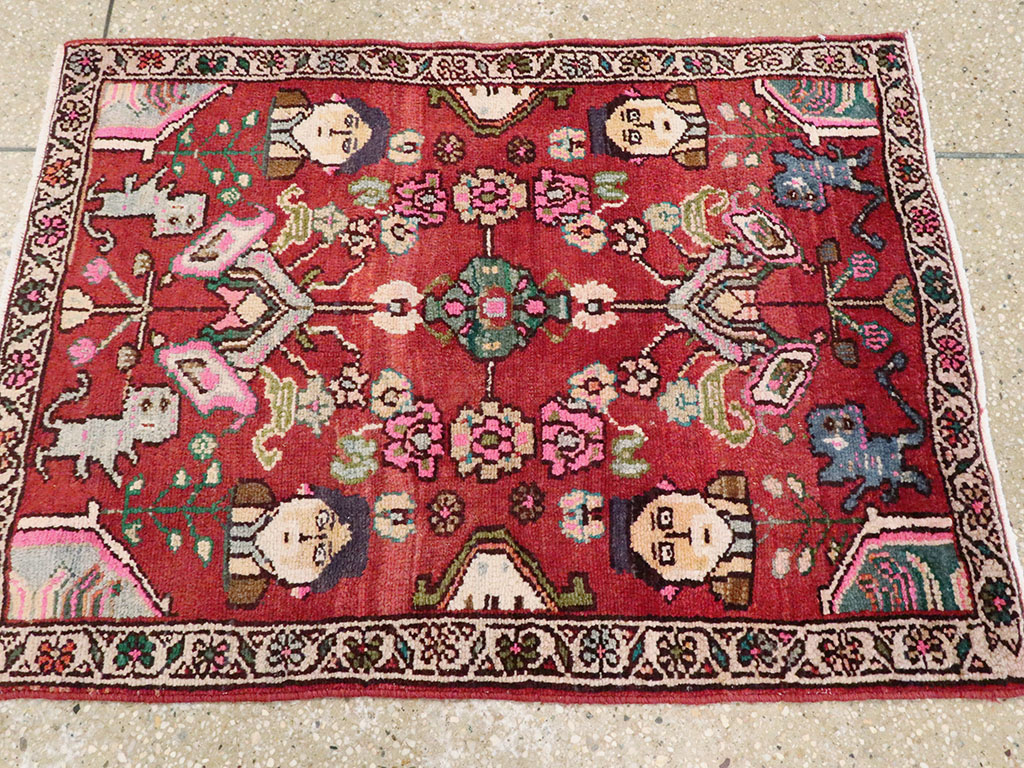 Vintage Hamadan Pictorial Rug, No.25260 - Gss