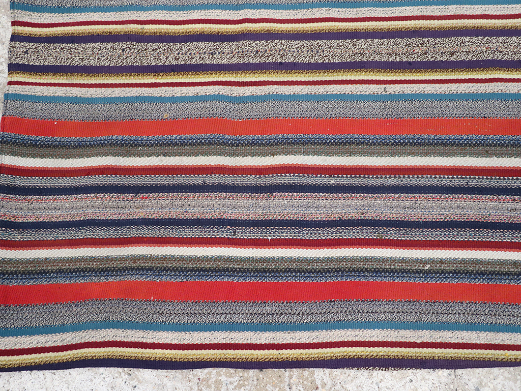 Vintage Persian Flatweave Kilim Accent Rug, No.25268 - Gss