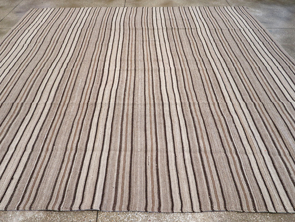 Vintage Persian Flatweave Kilim Room Size Carpet, No.25272 - Gss