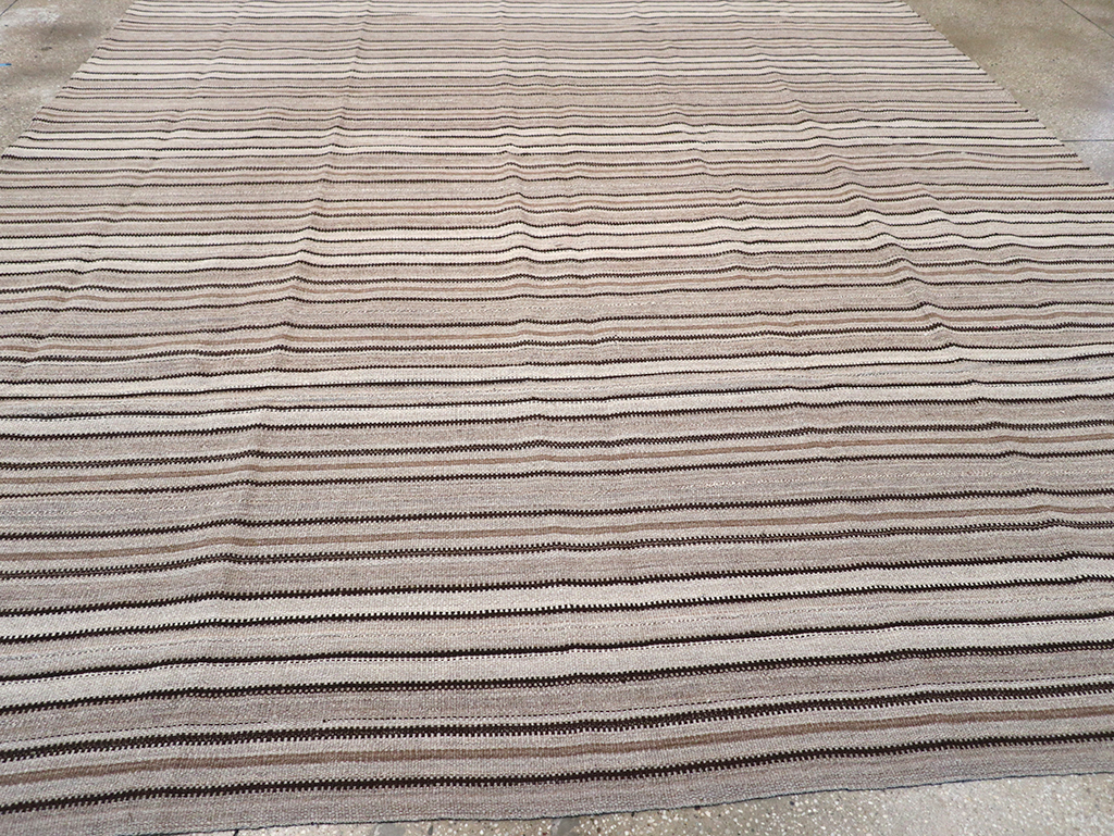 Vintage Persian Flatweave Kilim Room Size Carpet, No.25272 - Gss