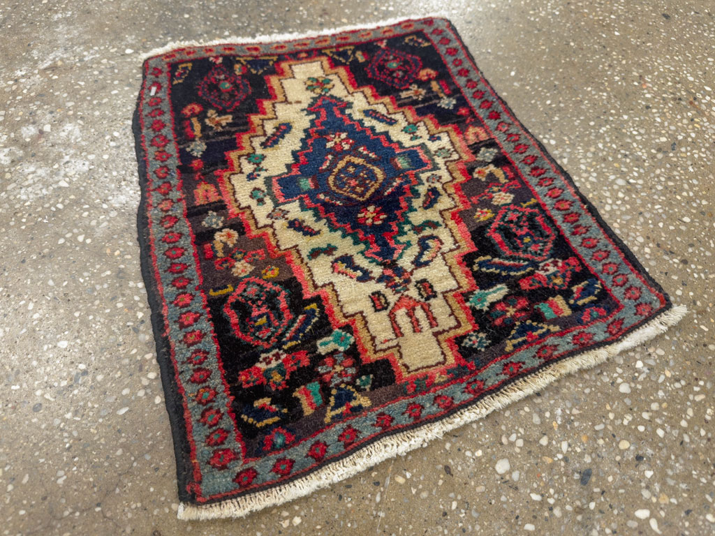 Vintage Persian Senneh Square Throw Rug, No.25276 - Gss