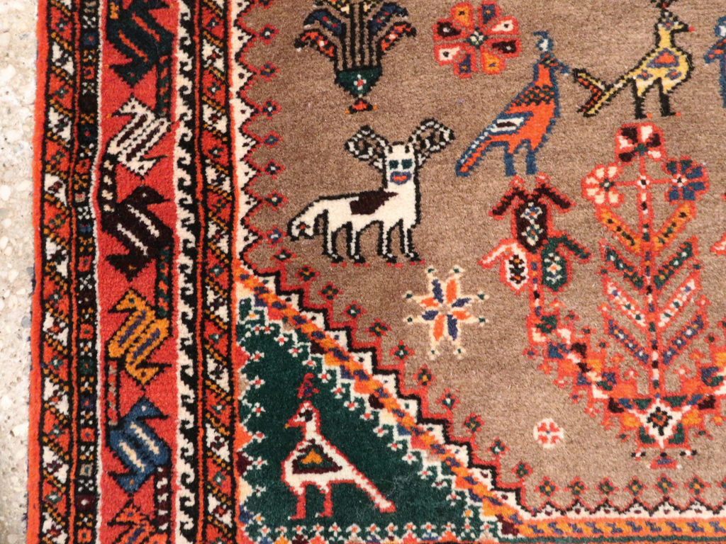 Vintage Persian Shiraz Pictorial Rug, No.25297 - Gss