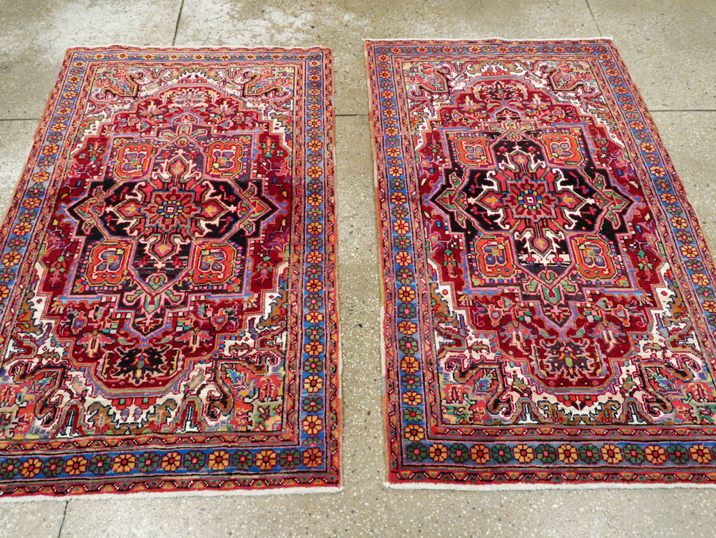 Vintage Persian Heriz Throw Rug (Pair: 2 of 2), No.25377 - Gss