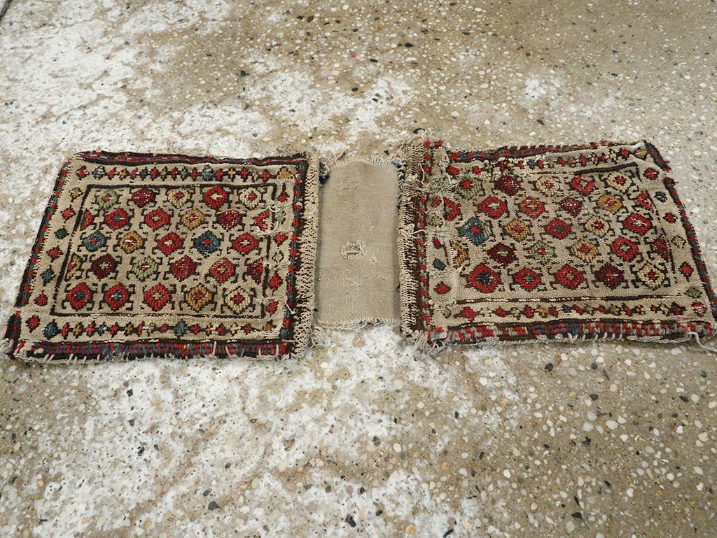 Antique Central Asian Soumak Saddlebag, No.25480 - Gss