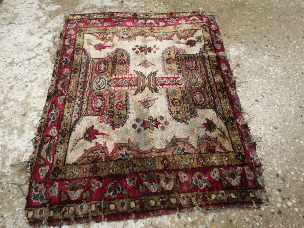 Antique Persian Kashan Silk Rug, No.25482 - Gss