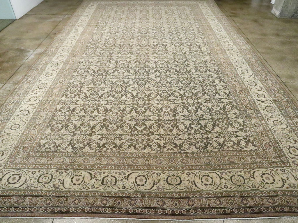 Antique Persian Tabriz Carpet, No.25490 - Gss