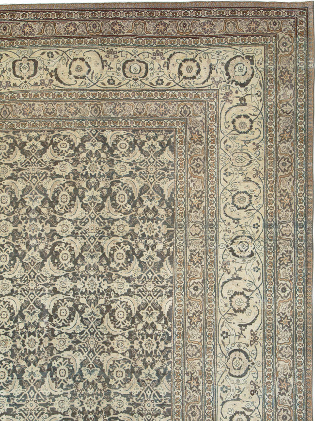 Antique Persian Tabriz Carpet, No.25490 - Gss