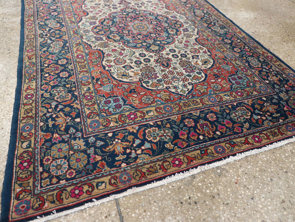 Antique Persian Kashan Rug, No.25501 - Gss